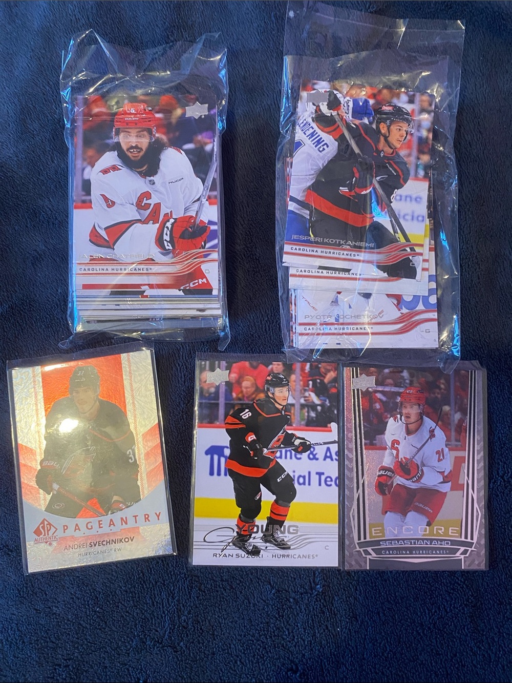 NHL upper deck Carolina Hurricanes Hockey Card Lot - Red White